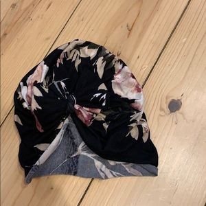 Baldies bow hat